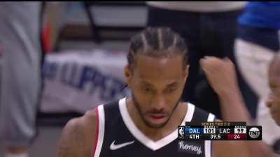 [Highlight] Kawhi gets the clutch AND 1 to reduce the lead to 1