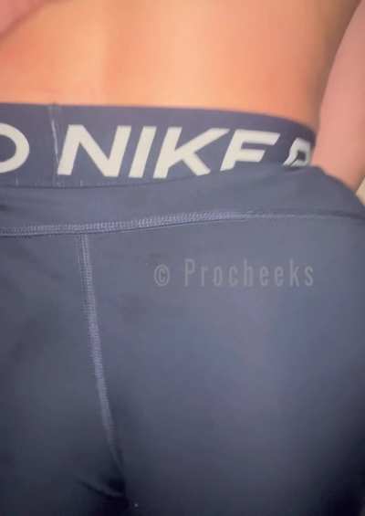 Let’s turn the heat up🔥 Getting fucked in my Nike Pros