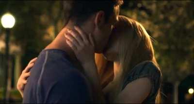 Katherine McNamara 🔥 🤤 I imagine what Katherine's first time was like 🔥🔥