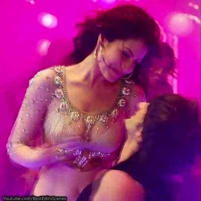 Dum Dum Dum Anushka Mast Hai