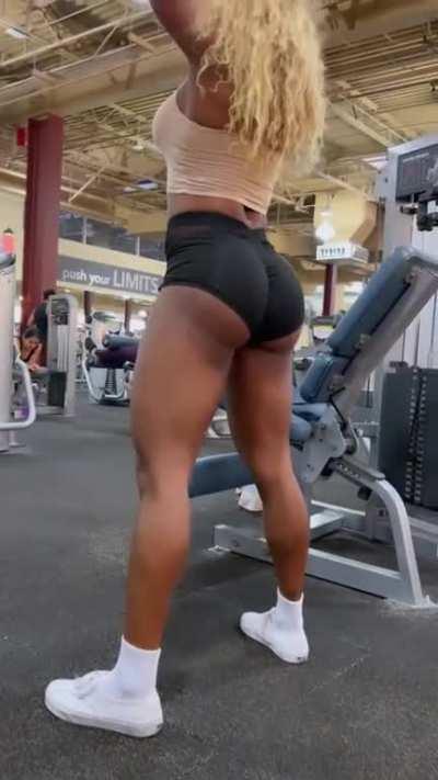 Flexing those glutes