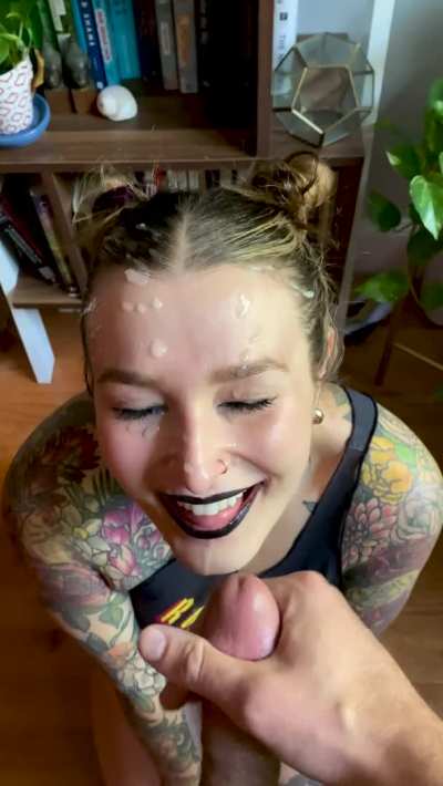 Goth slut gets a huge load