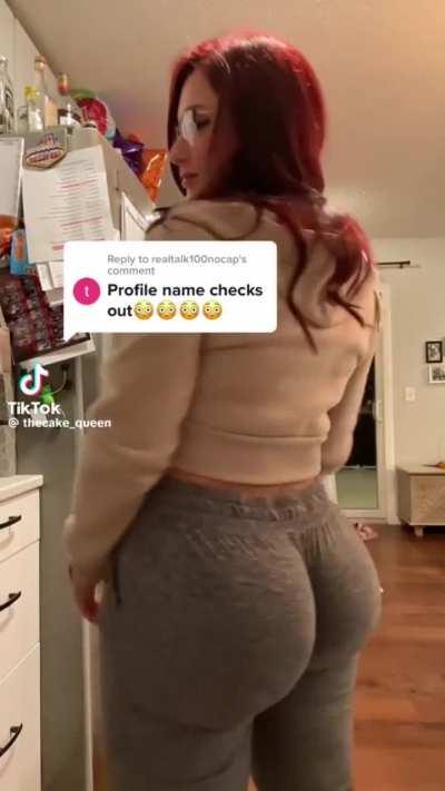 Compilation of this pawg goddess 🙏😍