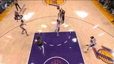 [Highlight] Nic Claxton throws down the ridiculous alley oop and-1 jam over Lebron