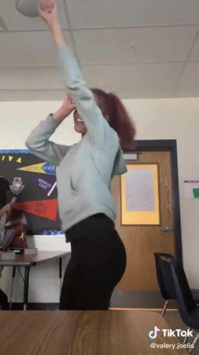 Valeryjoelis - Video #2545