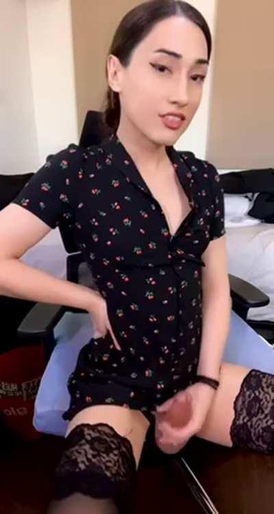 POV: your girlfriend needs her cock sucked 🥺🍆