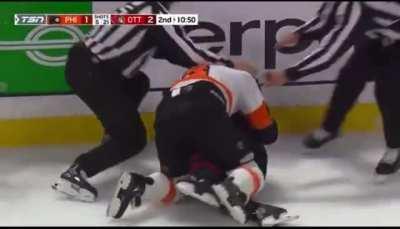 Nic Deslauriers gets into two fights in one shift