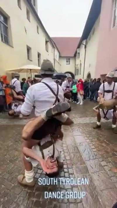 I’ve seen some weird dances, but wtf is that