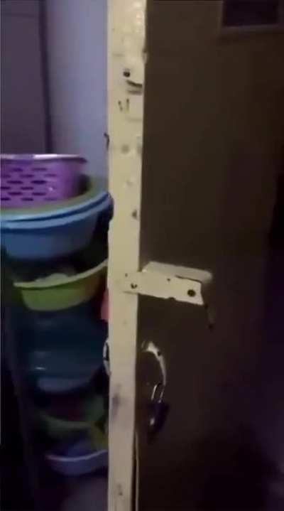 Ma, the door is haunted again!