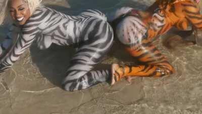 Cardi B & Yung Miami