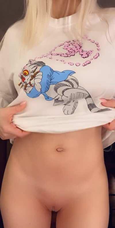 Fritz the Cat likes titties