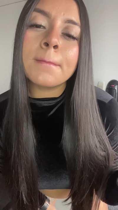 My gloss is ready to meet your cock! You are ready?