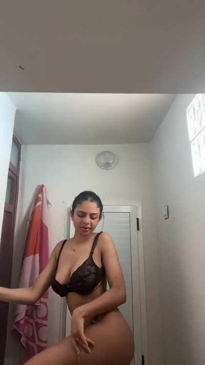 POV doggy with a fitness model. Now I know why he cums so fast in doggy with me 🤗