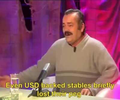 Laughing Spanish dude goes through the Luna crash