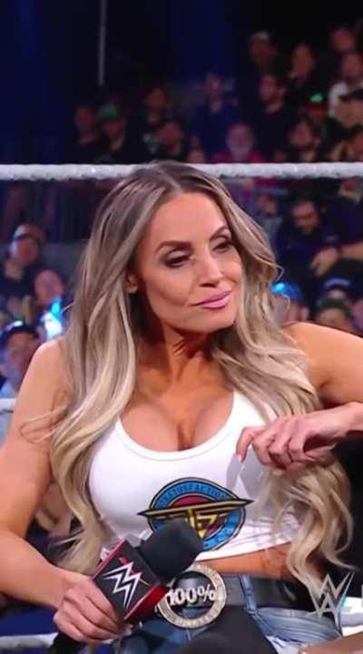 Trish Stratus (MIC)