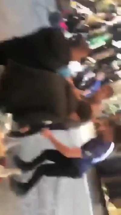 böyle bir nasıl olabilir aw (silahlı çatışma)