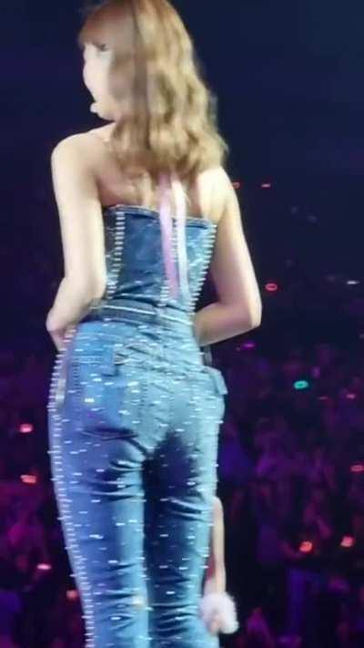 Tzuyu & Nayeon's butts