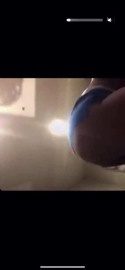 gabi_pxxx throwing ass on live 