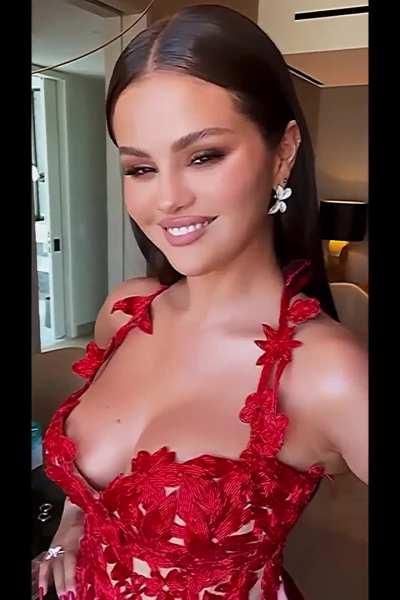 “Wear your love like heaven”