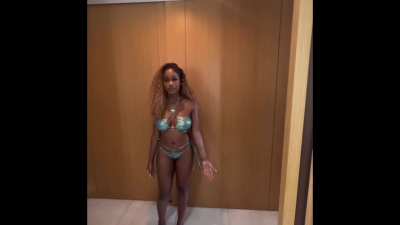 Kirsten Elwin (BB25) shows off in a bikini