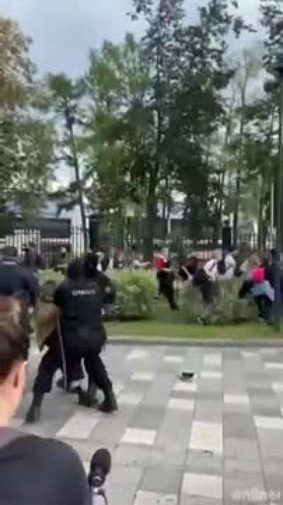 Belarus more men only arrest (2)