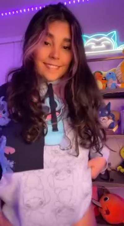 Hey Papi! Should I grab a condom or do you prefer raw?