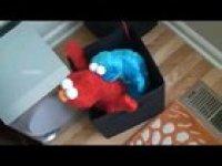 cursed_elmo