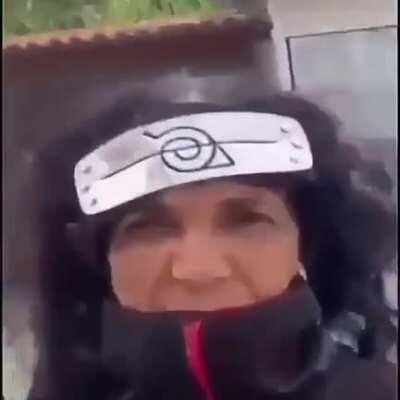 Todos temem o poder da vovó da akatsuki