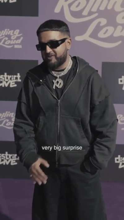 nav says he will be coming out at somebody's set tomorrow at rolling loud india in mumbai after his own set and performing a new collaboration with them that nobody has ever heard before! 🇮🇳
