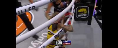 Bare knuckle fighter gets cocky during pre-fight then quits in less than a minute during fight