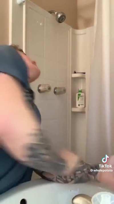 That gotta hurt 🤣