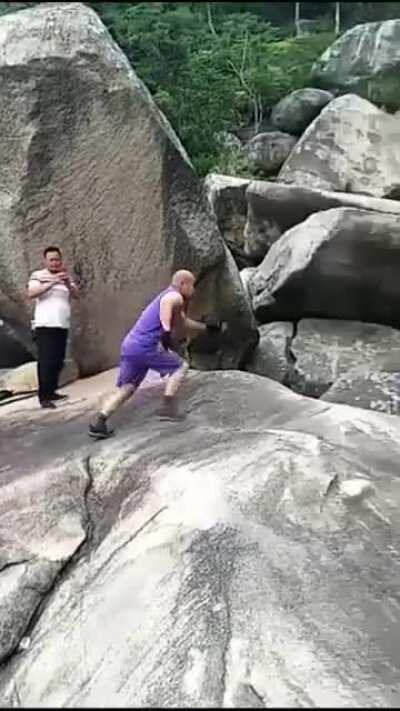 D or V: Falling into Crevasse