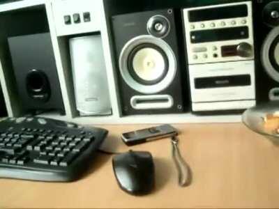 RoOm dEstRoyEd bY aN eaRthQuaKe