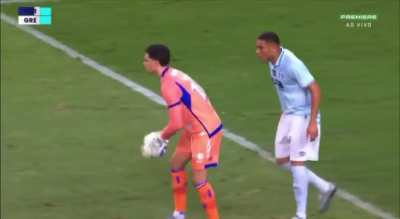 Se isso aqui não é puro suco de campeonato brasileiro eu não sei o que é