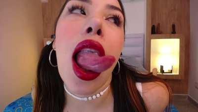 Wet Latina Tongue
