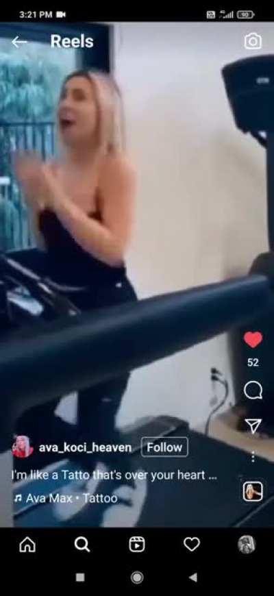 Yeahhh! Those boobies are bouncing!!