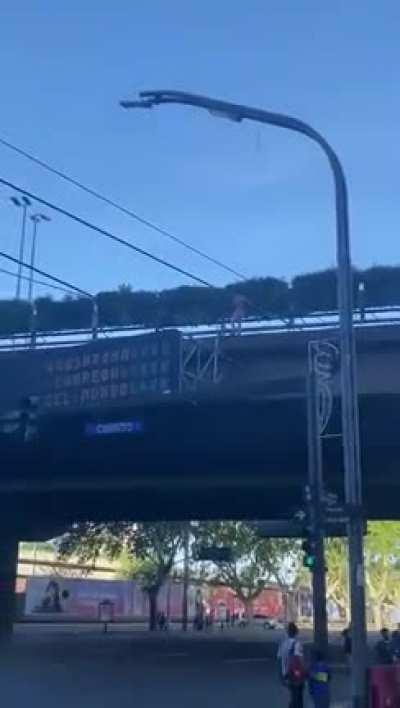 que sonido al final, mamita posho