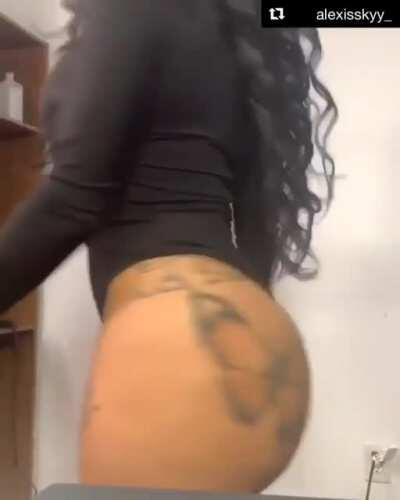 Alexis Sky - DaBoomBoomRoom