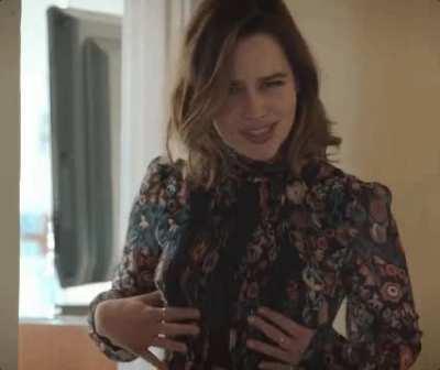 Emilia Clarke is such a cocktease