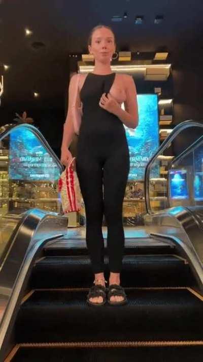 Every shopping must finish with some boobs on public)