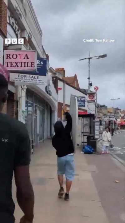 Banksy Howling Wolf Art Stolen From The Chartwell Cancer Trust In Broad Daylight