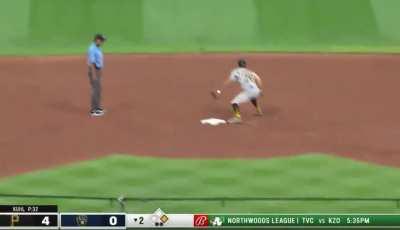 [Highlight] Pablo Reyes hits a liner to short