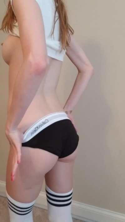 Showing off my tight, naked body for you 