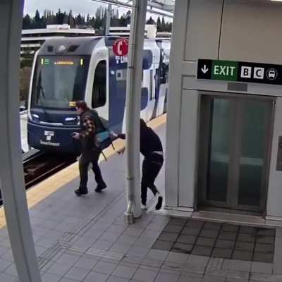 Man narrowly escapes homicide