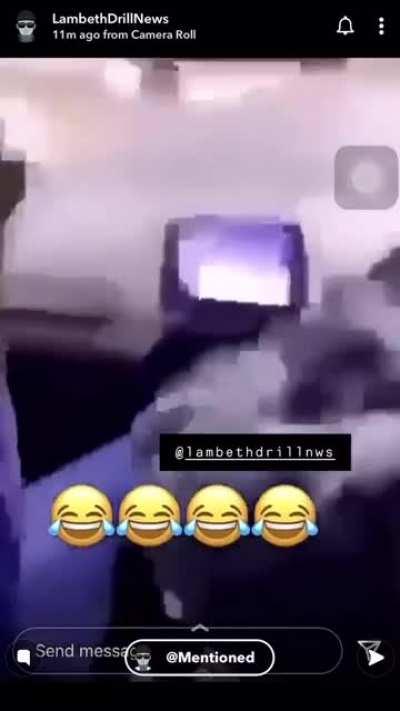 Young Dizz taking the mandem to nursery back in 015🔫💯