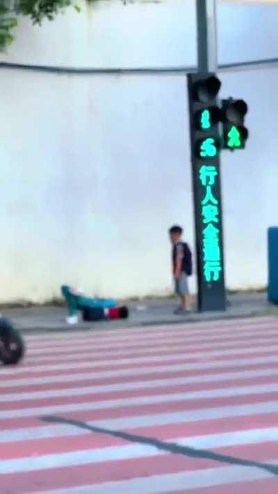 Least skilled kids from zhongguo