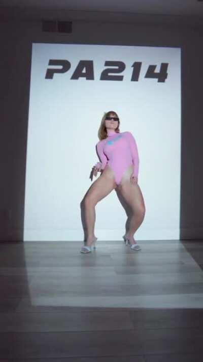 Lexee Smith Runaway Motel Video Flood # 4