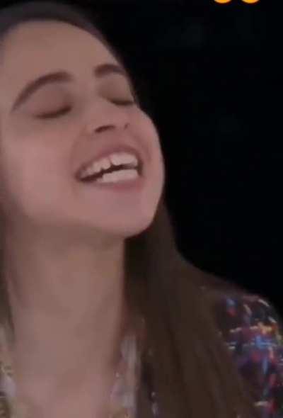 Tu morra cuando te compra una botella de agua por primera vez 