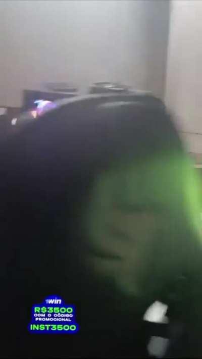 literalmente eu i os comparsa