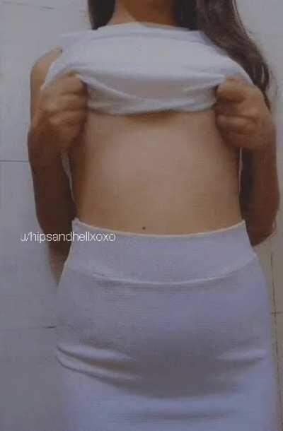 A lil tittydrop never hurt anyone [F]